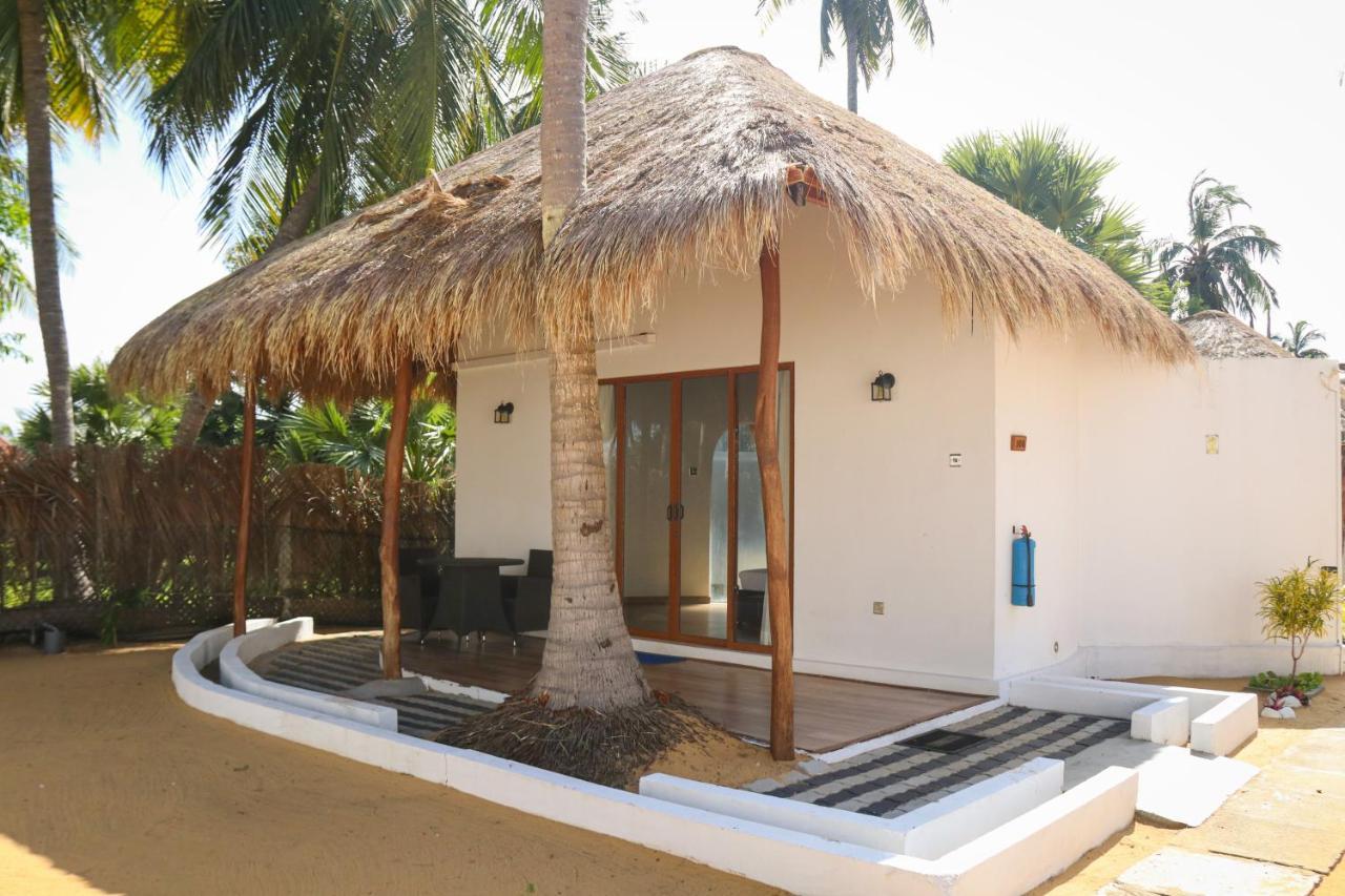 The Blue Lagoon Resort Калпития Экстерьер фото