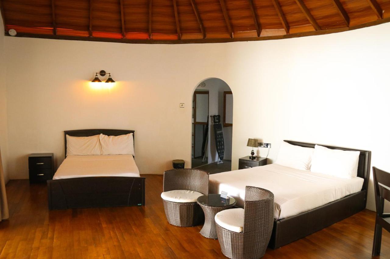 The Blue Lagoon Resort Калпития Экстерьер фото